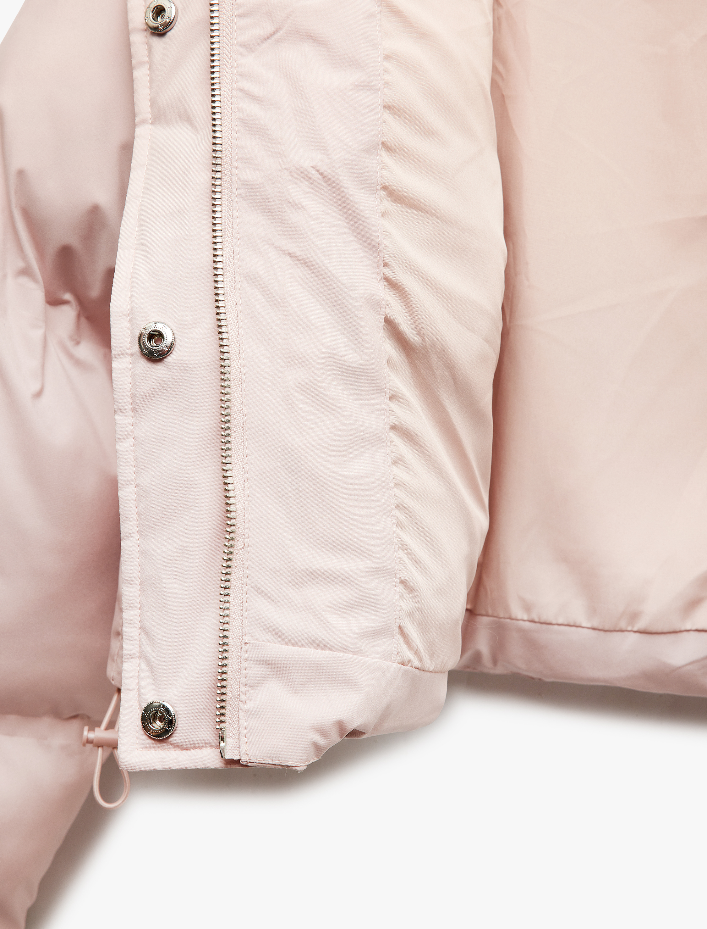   Dik Yaka Uzun Kollu Su İtici Crop Şişme Mont