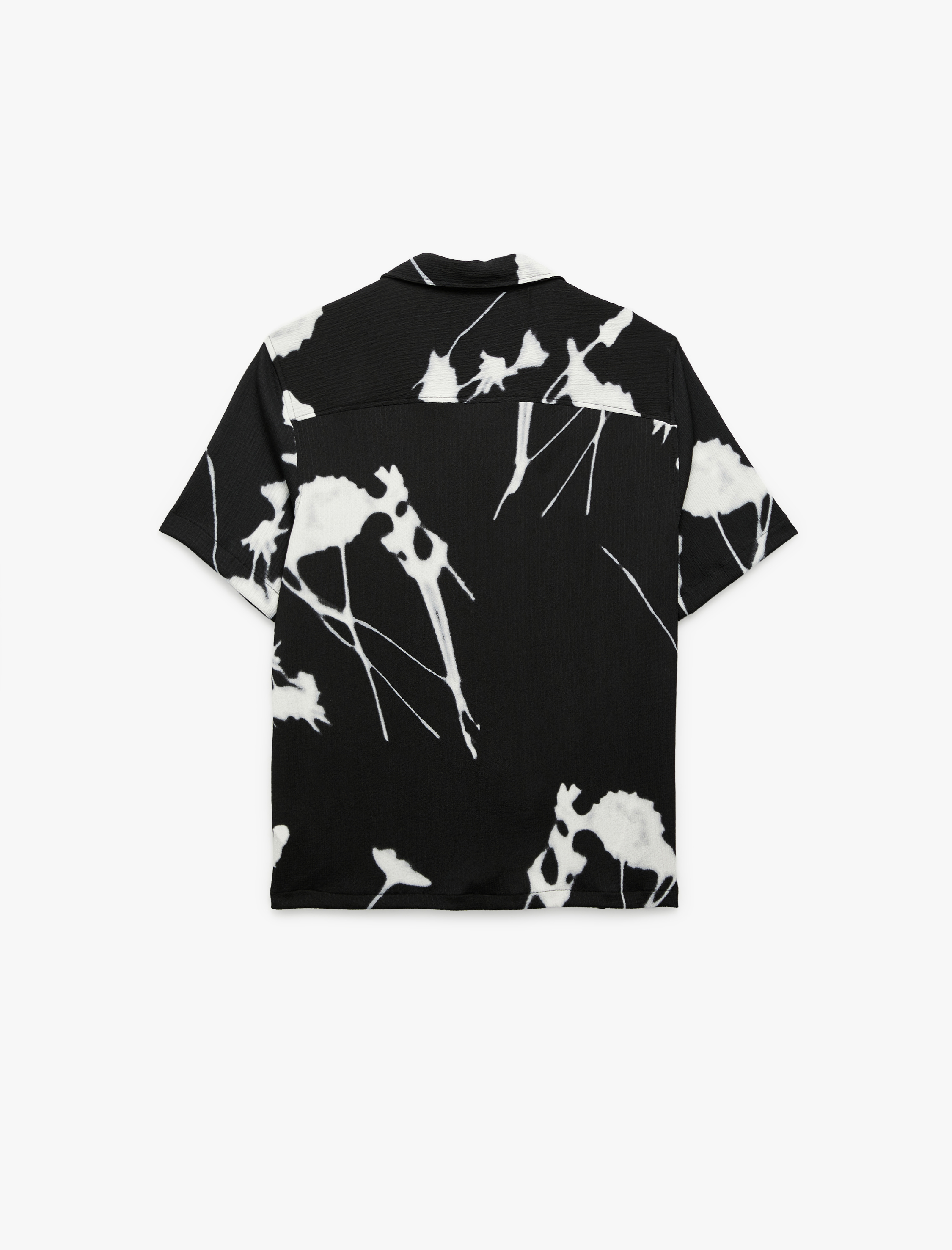   Regular Fit Kısa Kollu Devrik Yaka Desenli Gömlek