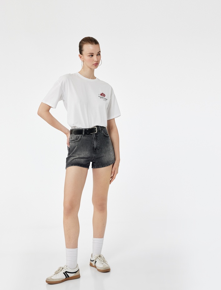  Kısa Kollu Bisiklet Yaka Pamuklu Arkası Baskılı Oversize Tişört