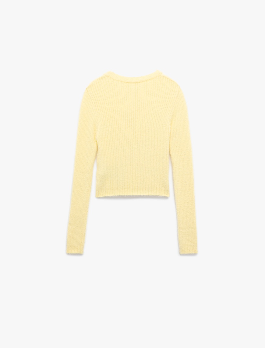   Uzun Kollu Bisiklet Yaka Slim Fit Dokulu Triko Crop Kazak