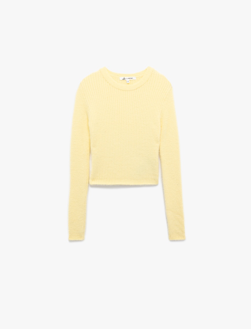   Uzun Kollu Bisiklet Yaka Slim Fit Dokulu Triko Crop Kazak