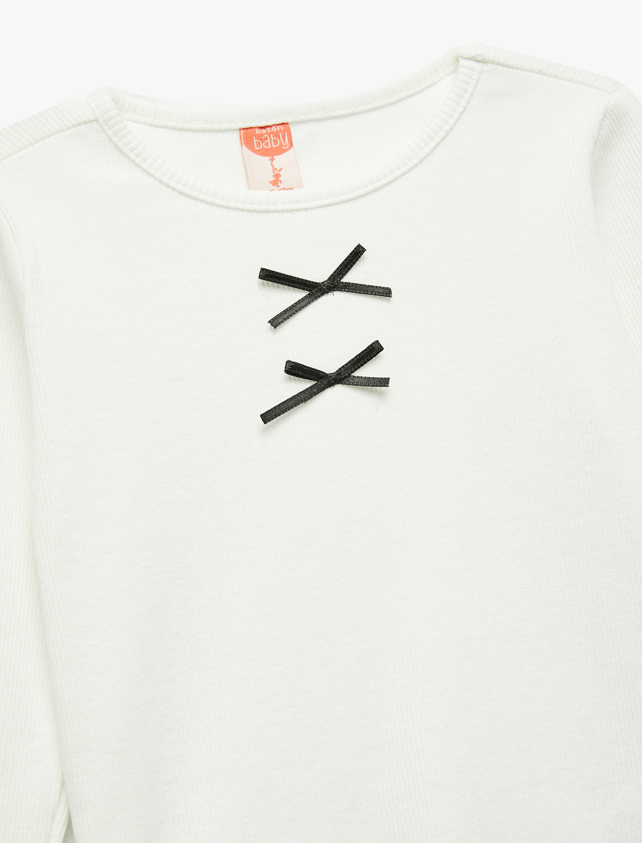  Kız Bebek Uzun Kollu Bisiklet Yaka Kurdele Detaylı Pamuklu Tişört