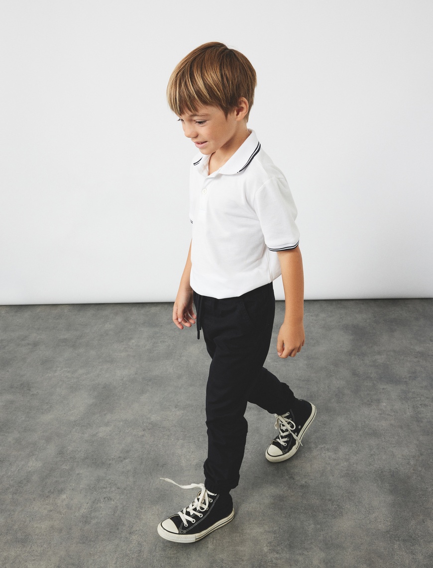  Erkek Çocuk Beli Bağcıklı Cep Detaylı Pamuklu Gabardin Jogger Okul Pantolonu