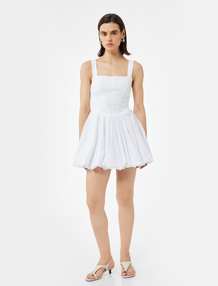  Astarlı Bol Kalıp Kare Yaka Kolsuz Askılı Mini Balon Elbise