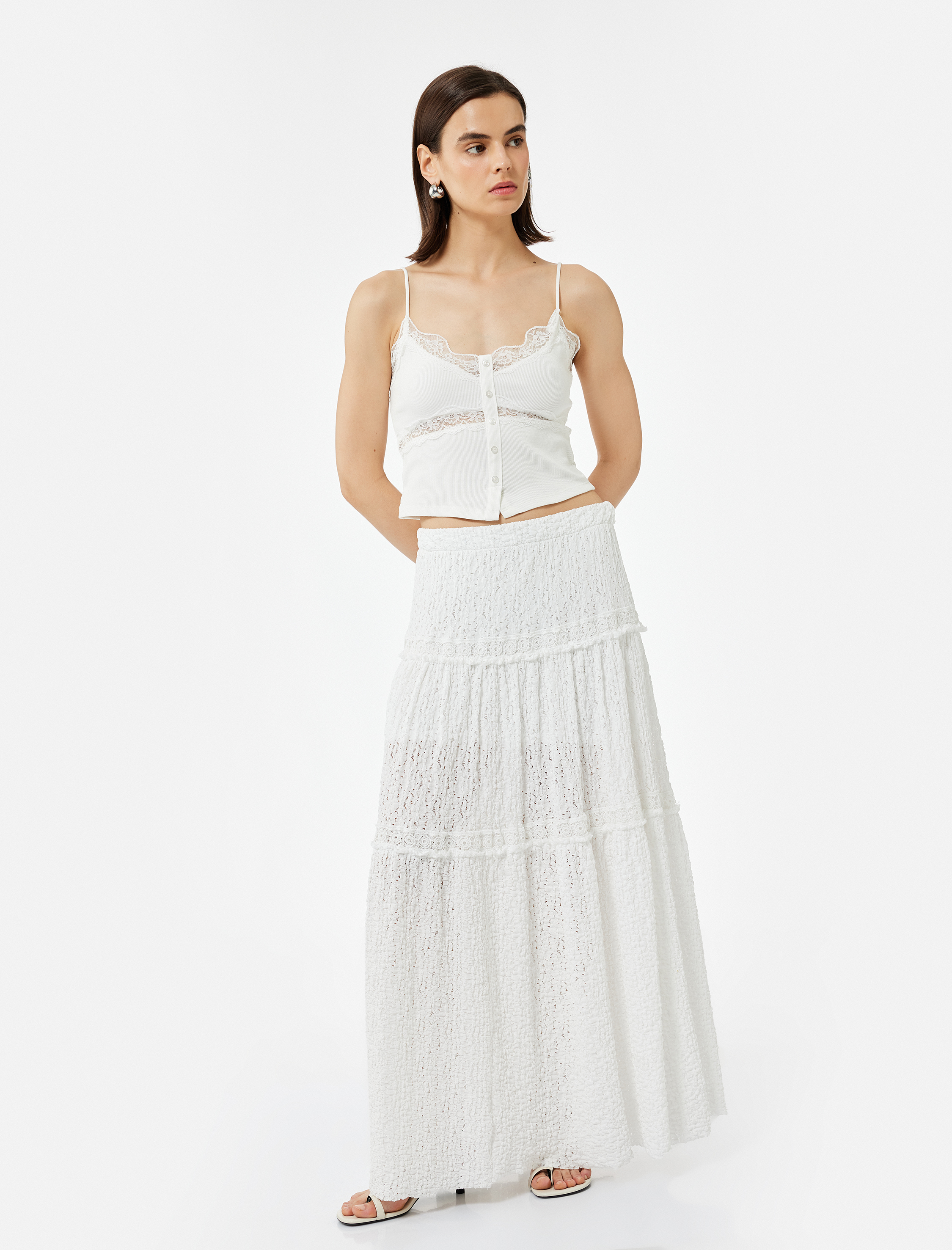   Pamuklu Slim Fit Dantelli İnce Askılı Bluz