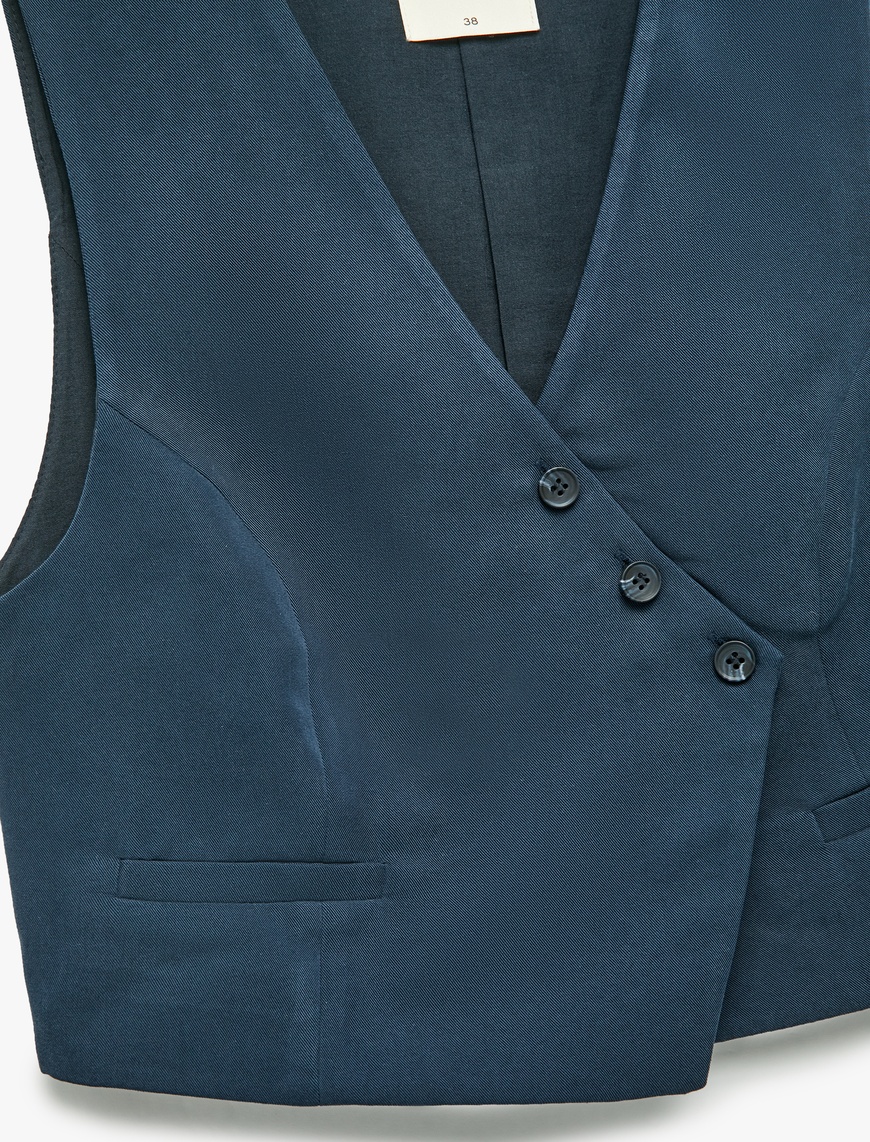   Modal Kumaş Asimetrik Kesim Düğmeli Kruvaze Crop Yelek