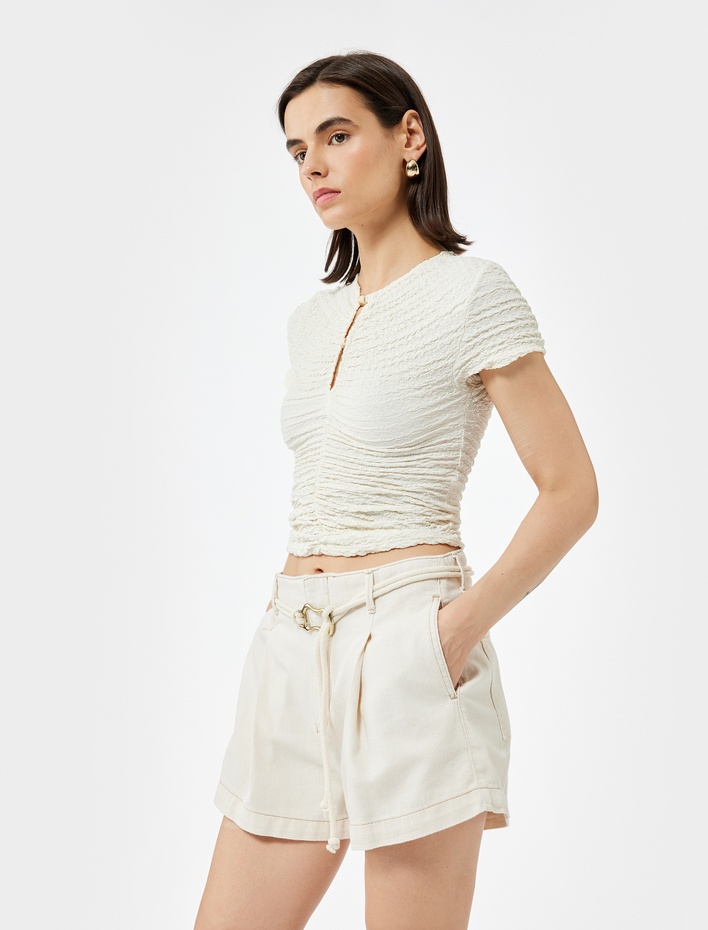  Koton X Şahika Ercümen - Yüksek Bel Kemerli Pamuklu Şort
