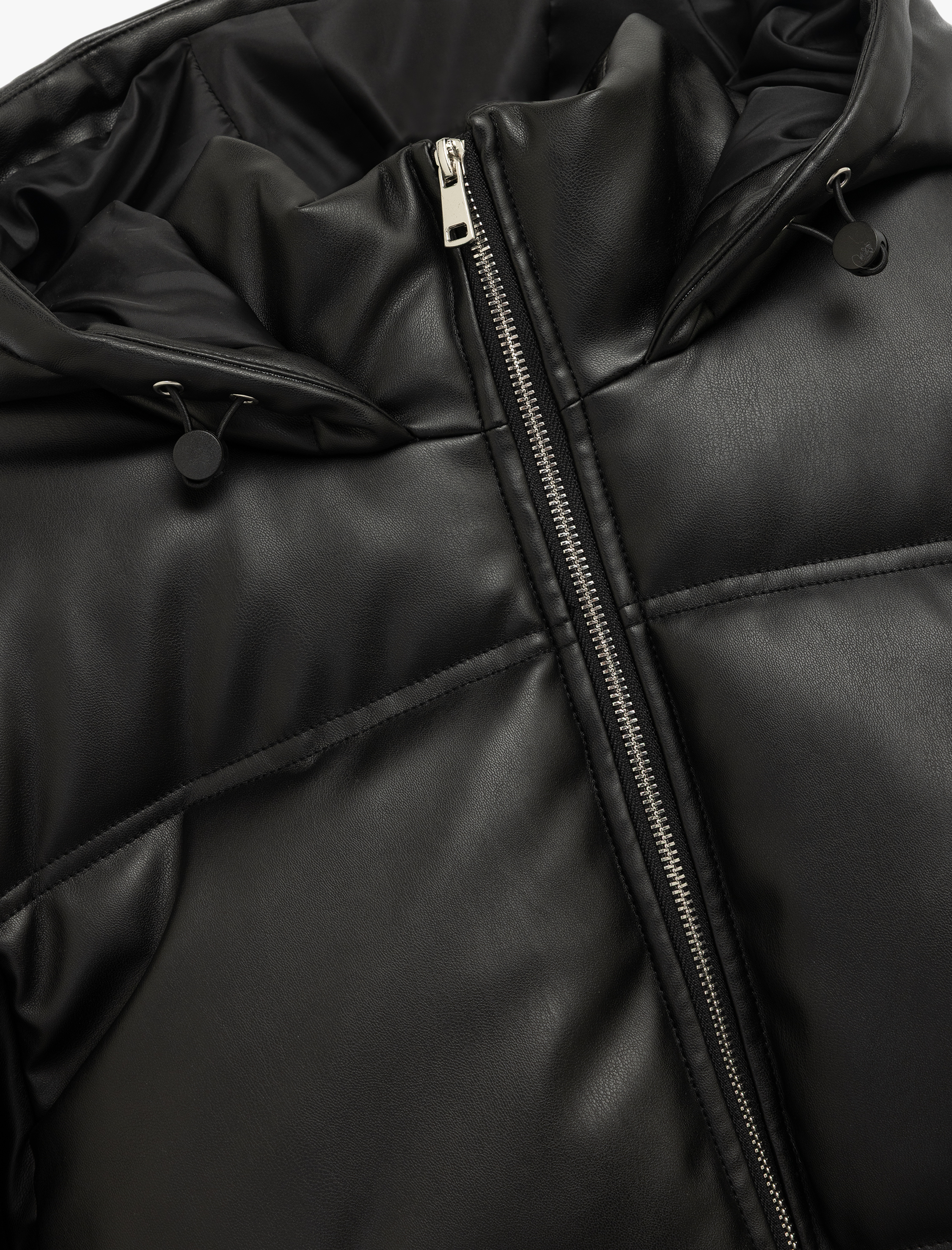   Fermuarlı Uzun Kollu Kapüşonlu Kapitone Şişme Mont