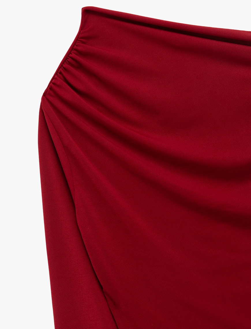   Slim Fit Drape Detaylı Uzun Kollu Asimetrik Tek Omuz Tişört