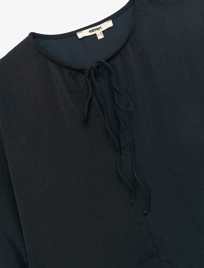   Yuvarlak Bağlamalı Yaka 3/4 Yarasa Kol Oversize Bluz