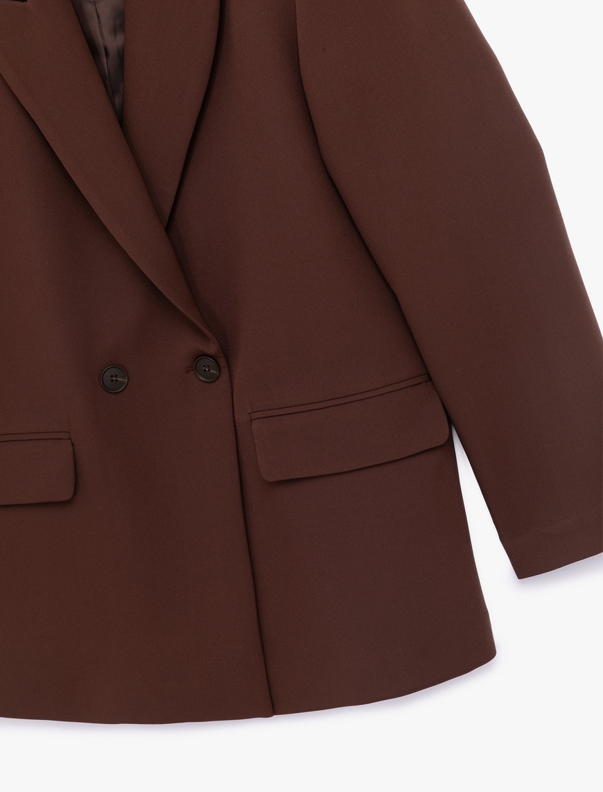   Uzun Kollu Kapaklı Cep Detaylı Oversize Kruvaze Blazer Ceket