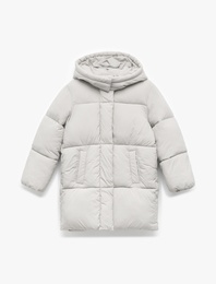 Kapşonlu Uzun Kollu Cepli Kapitone Mont