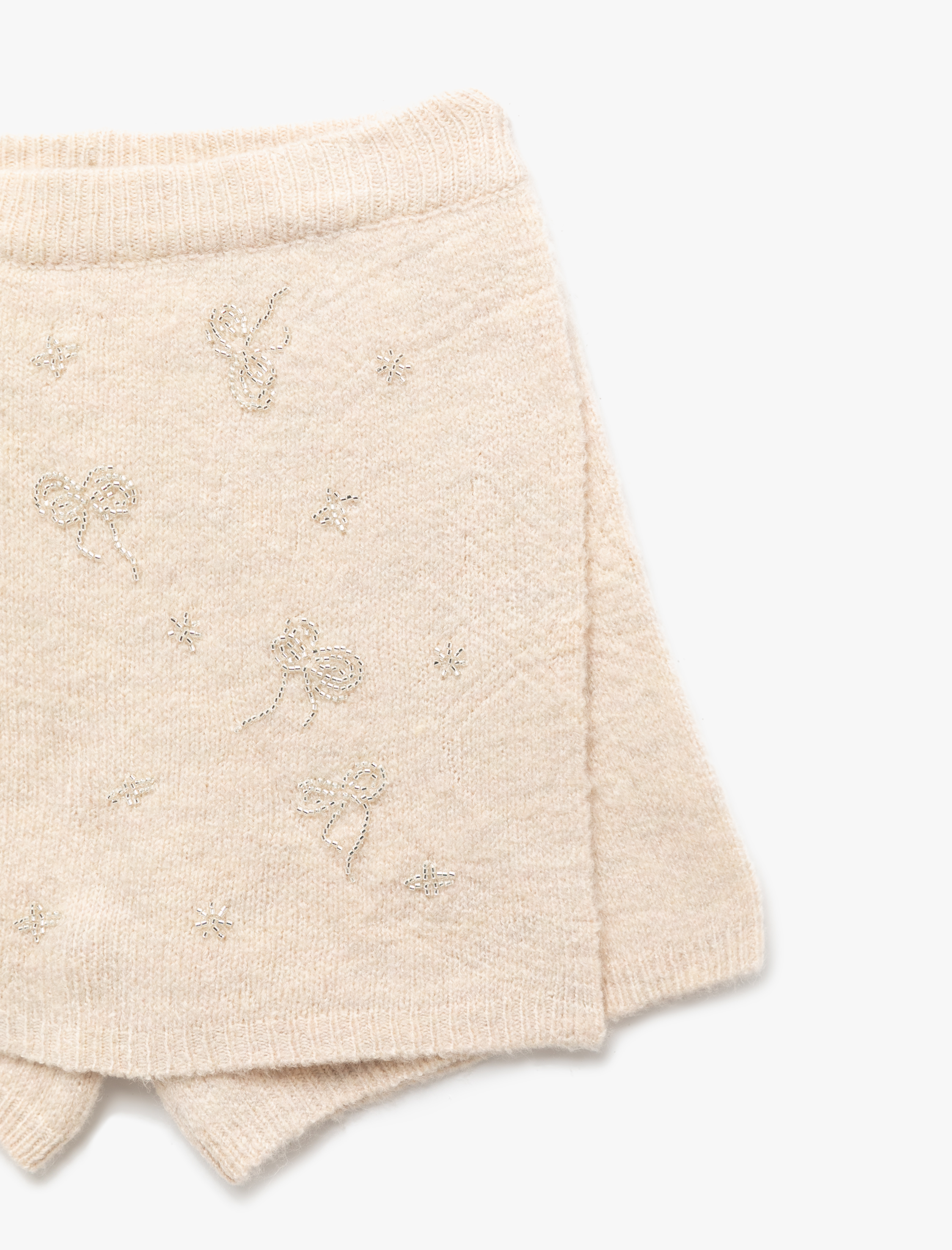  Kız Çocuk Fiyonk Desenli Boncuk Detaylı Triko Yılbaşı Şort Etek