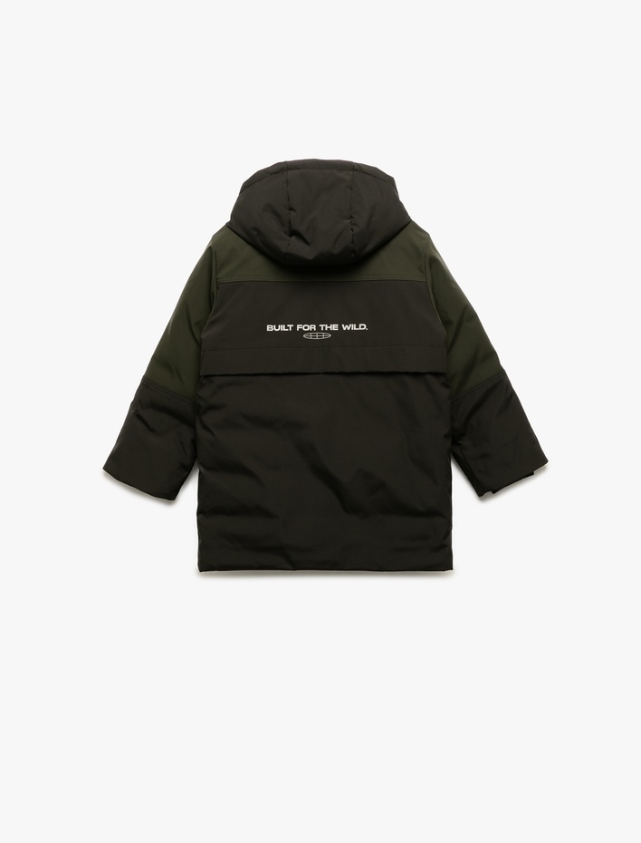 Erkek Çocuk Çıtçıt Detaylı Uzun Kollu Kapşonlu Mont