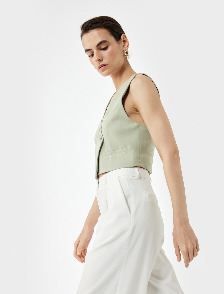   Modal Kumaş Asimetrik Kesim Düğmeli Kruvaze Crop Yelek