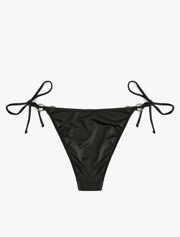 Bağlamalı Detaylı Halka Toka Detaylı Bikini Altı_1