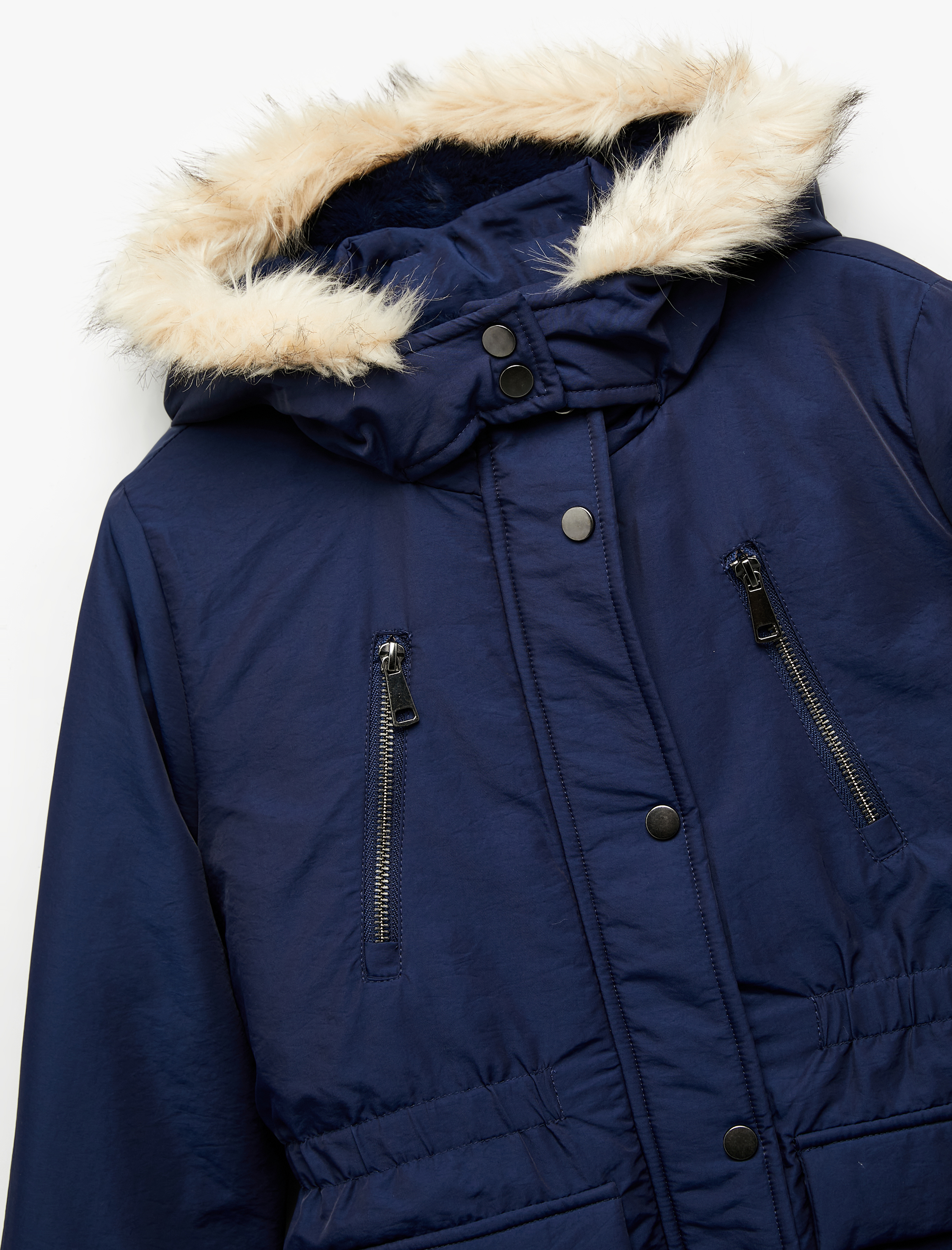 Kız Çocuk Peluş Detaylı Uzun Kollu Cepli Kapşonlu Mont