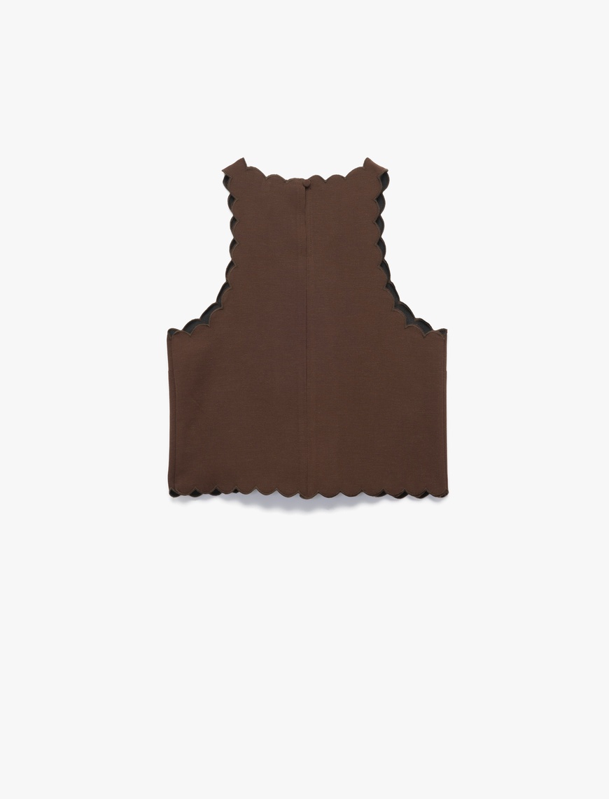   Halter Yaka Kolsuz Nakış Detaylı Viskon Keten Karışımlı Crop Bluz