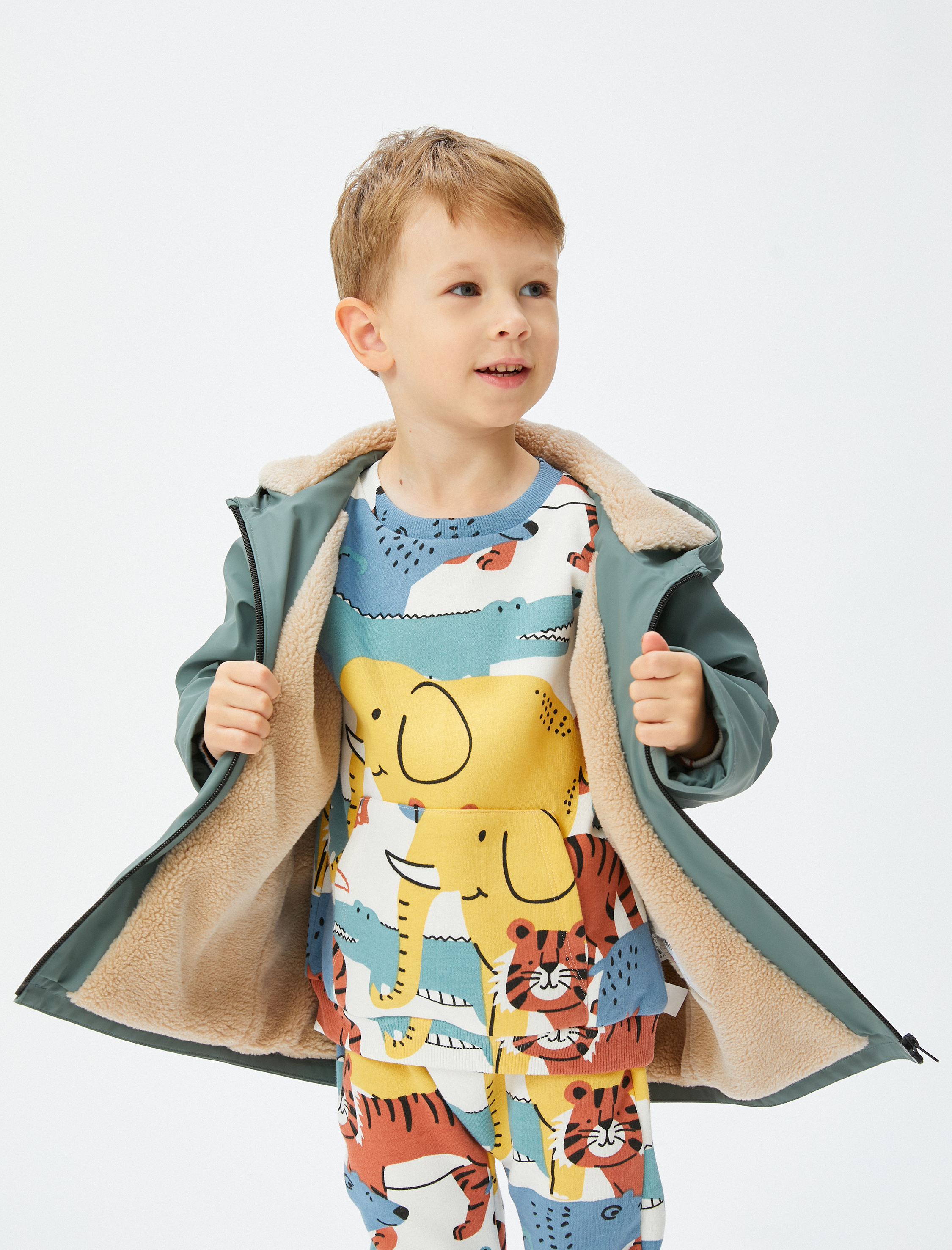  Erkek Bebek Kapşonlu Yağmurluk Pamuk Astarlı Cepli