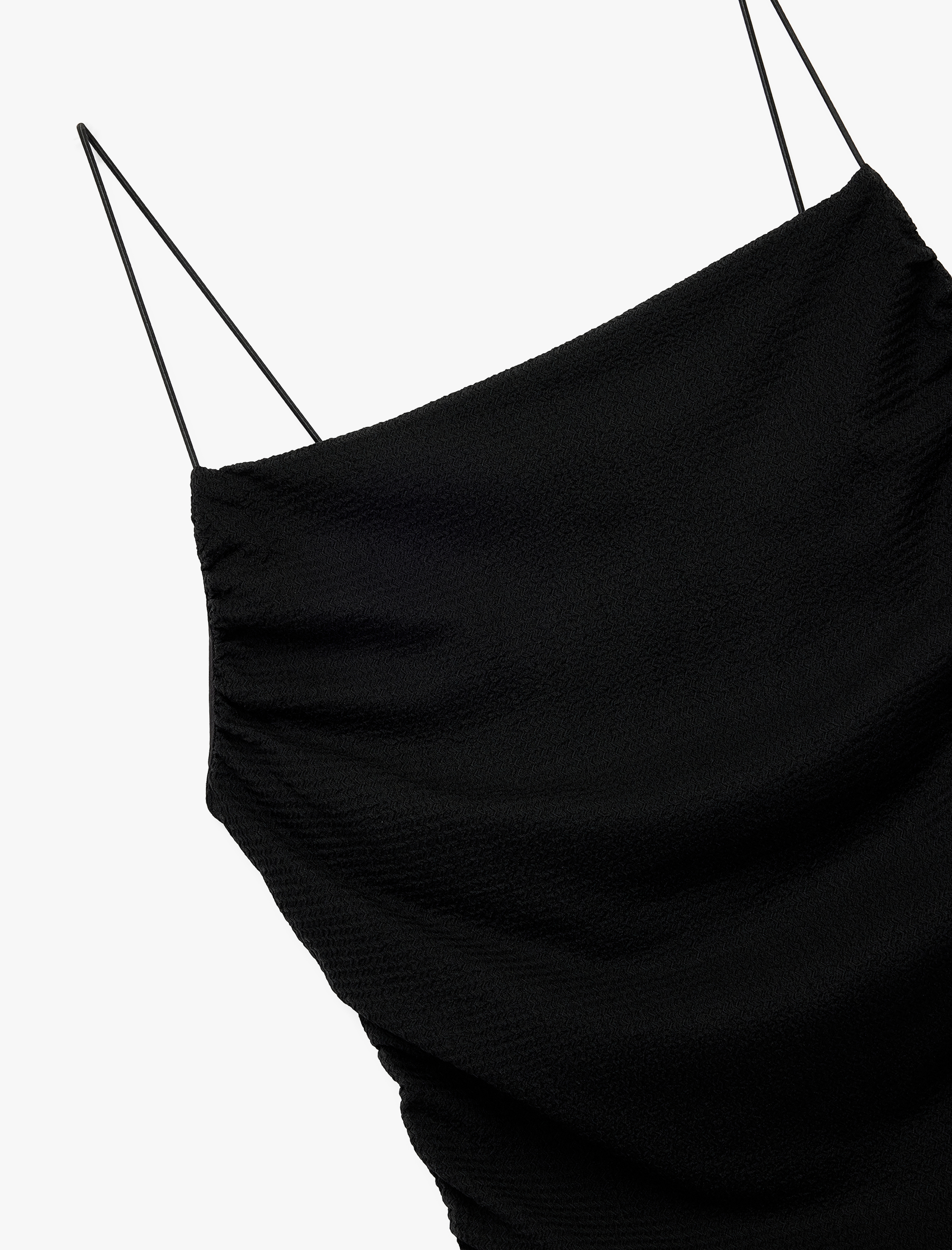   Bürümcük Dokulu Büzgülü İp Askılı Bluz