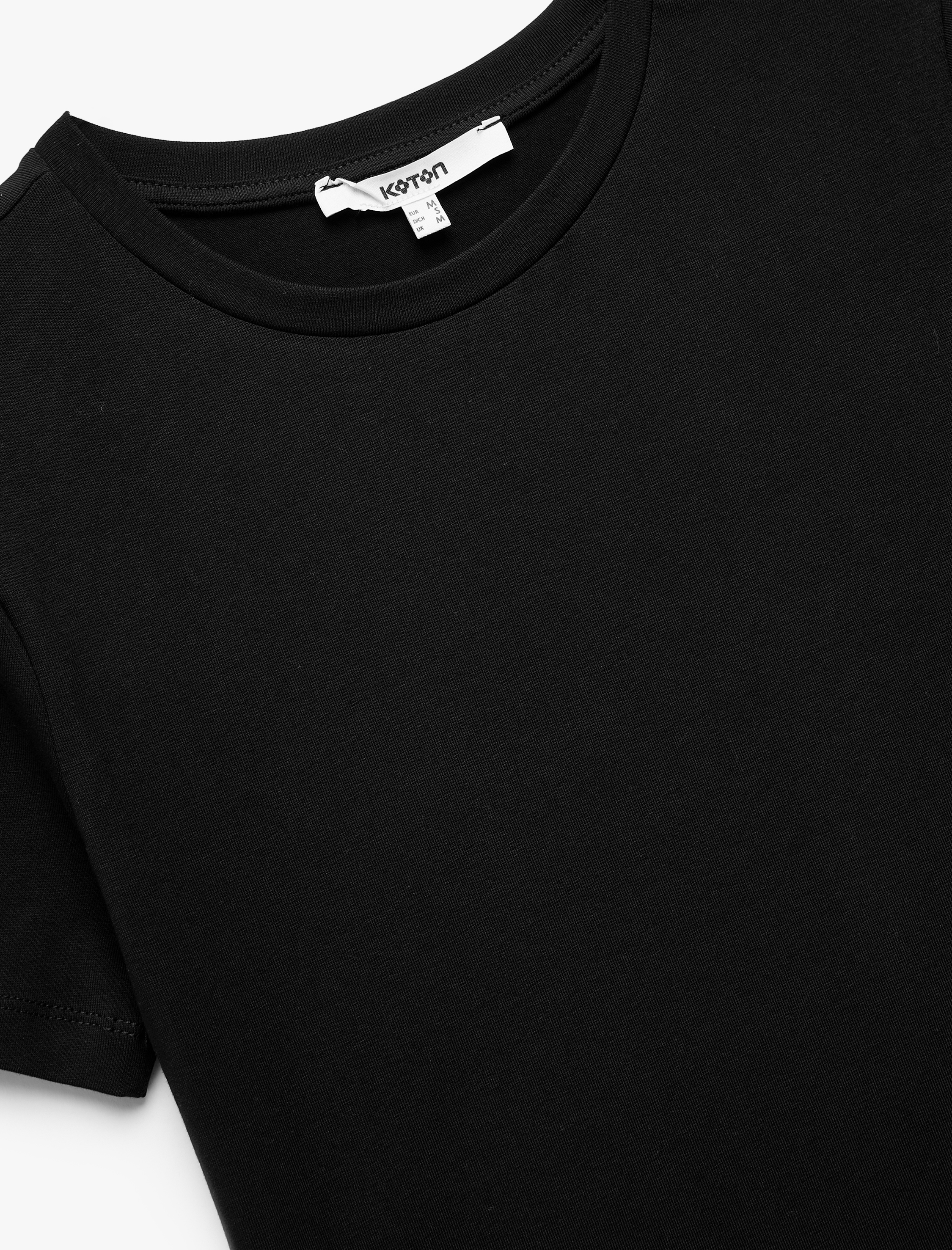   Pamuklu Slim Fit Kısa Kollu Bisiklet Yaka Tişört