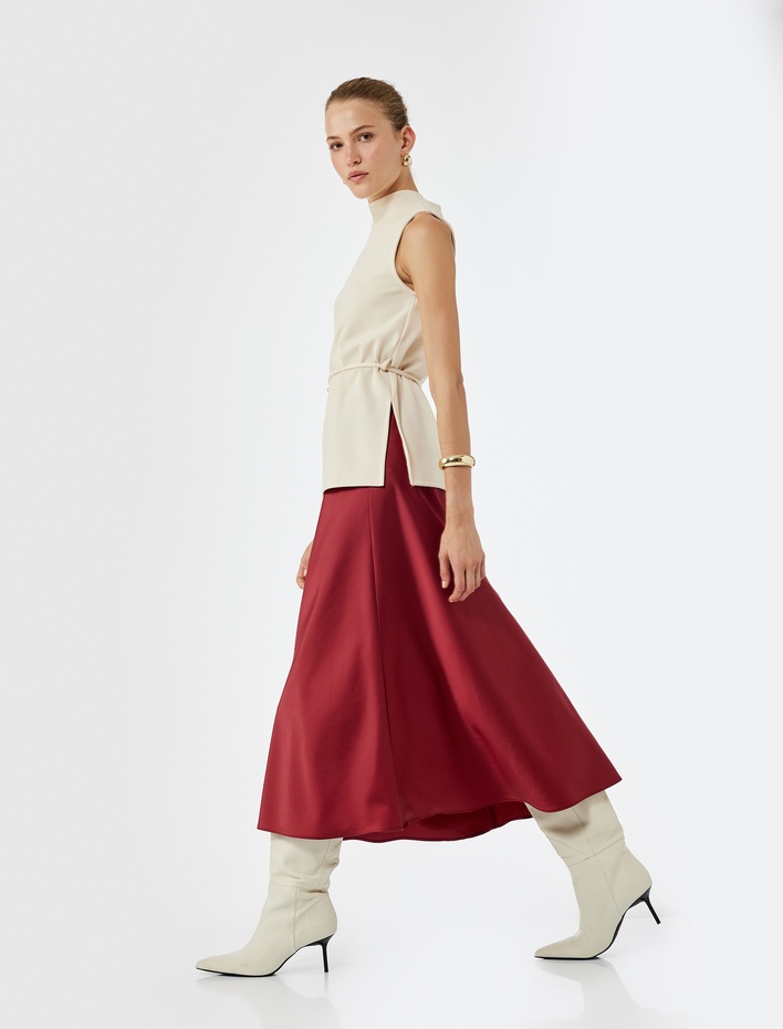  Standart Bel Regular Fit Saten Midi Etek