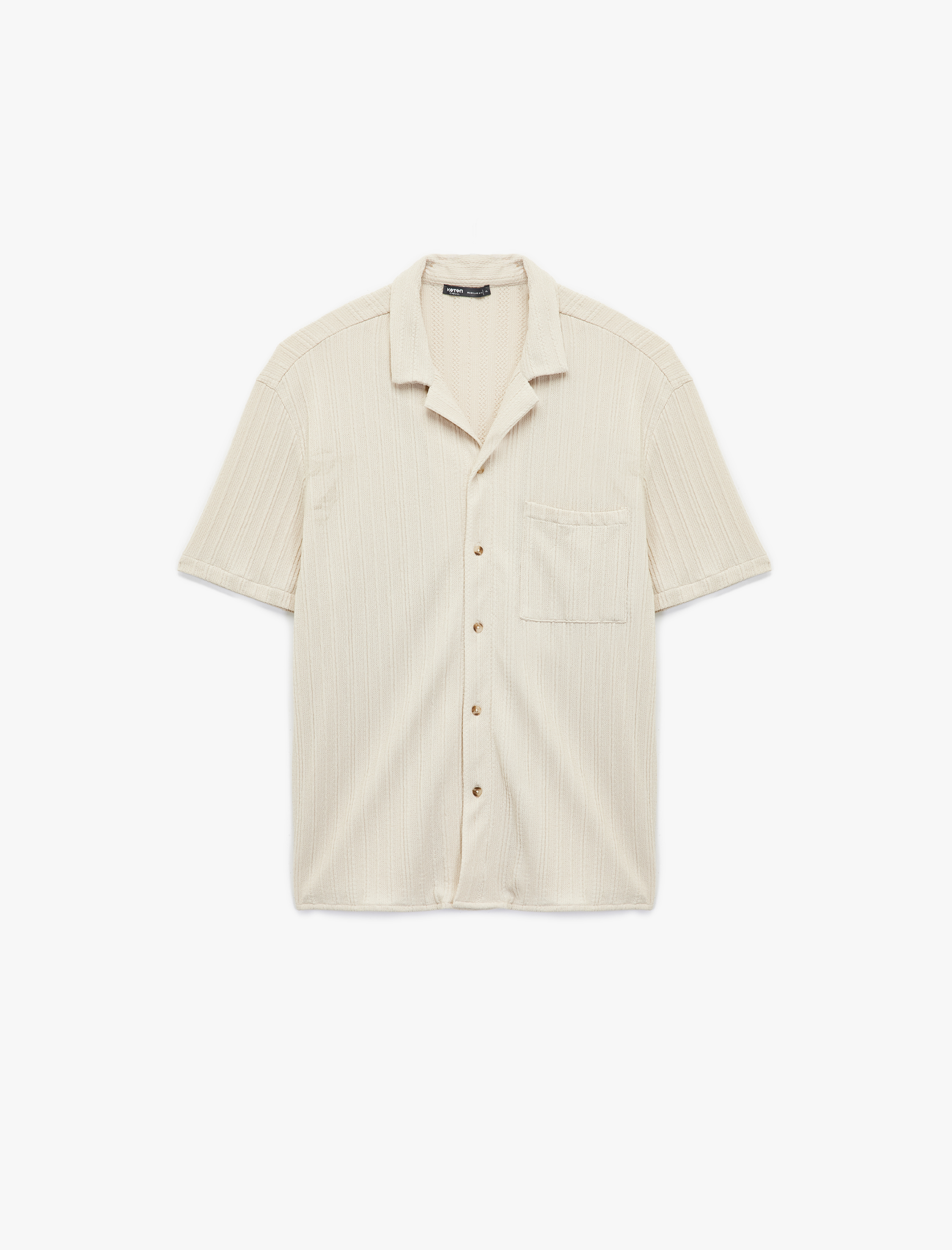   Regular Fit Kısa Kollu Cep Detaylı Dokulu Devrik Yaka Gömlek