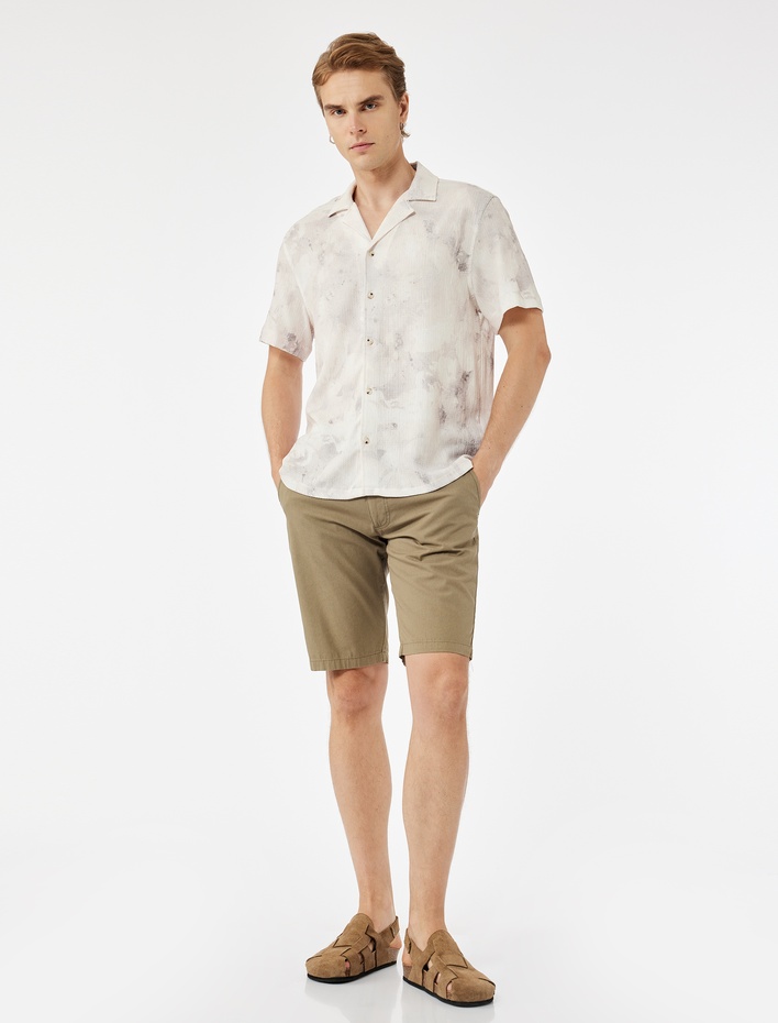  Regular Fit Kısa Kollu Dokulu Apaş Yaka Desenli Gömlek