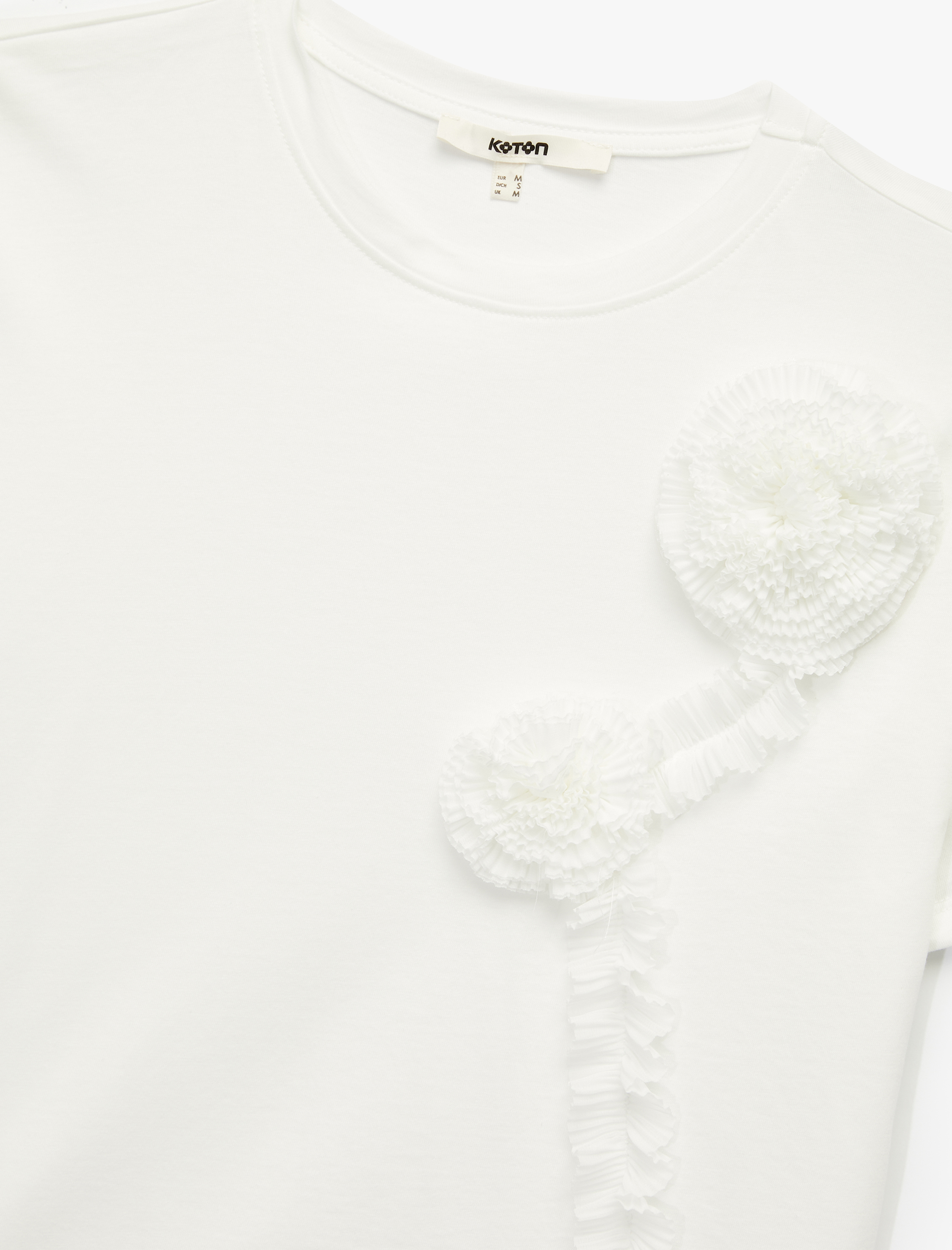 Pamuklu Kısa Kollu Bisiklet Yaka Gül Aplike Detaylı Tişört