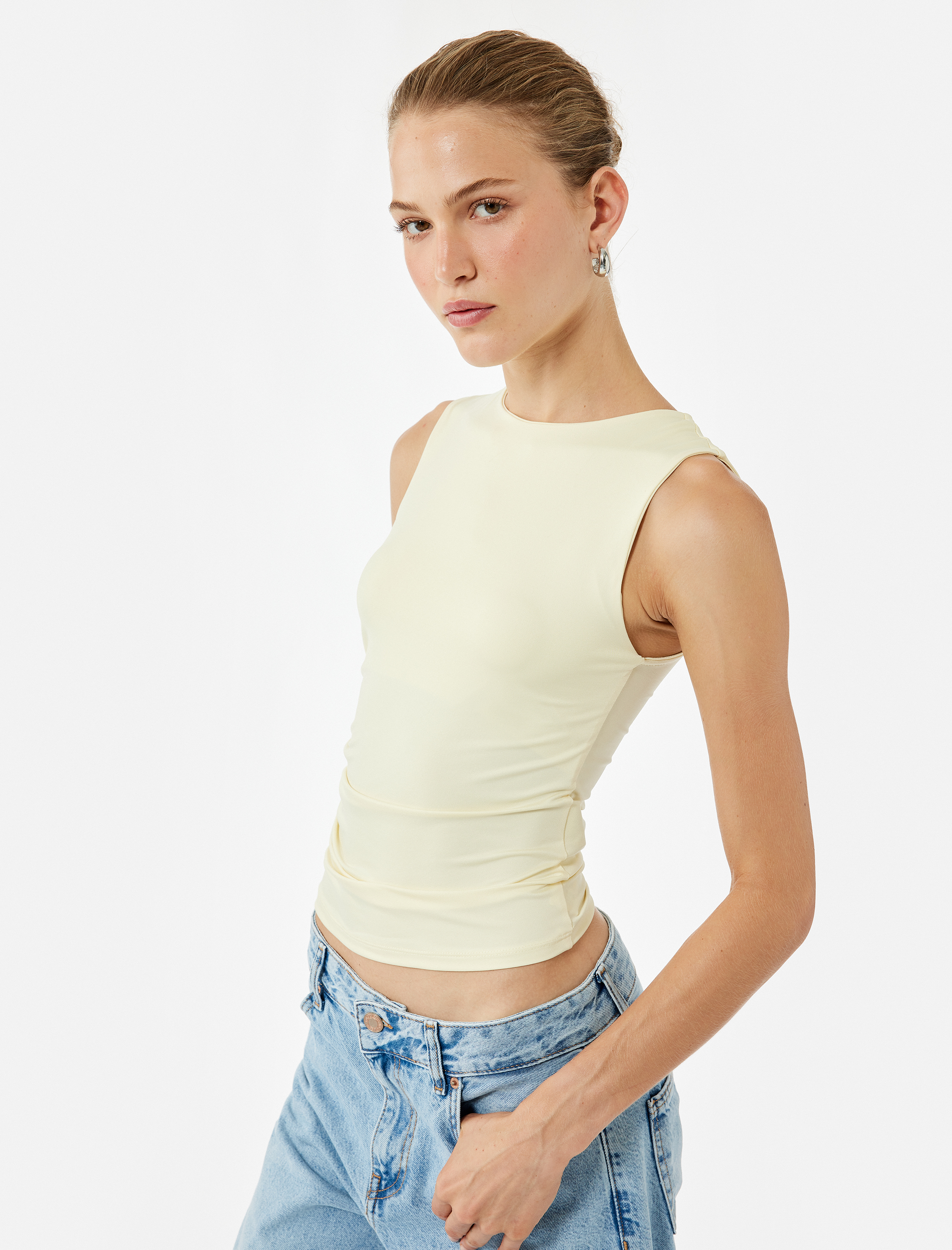   Slim Fit Bisiklet Yaka Drapeli Kolsuz Tişört