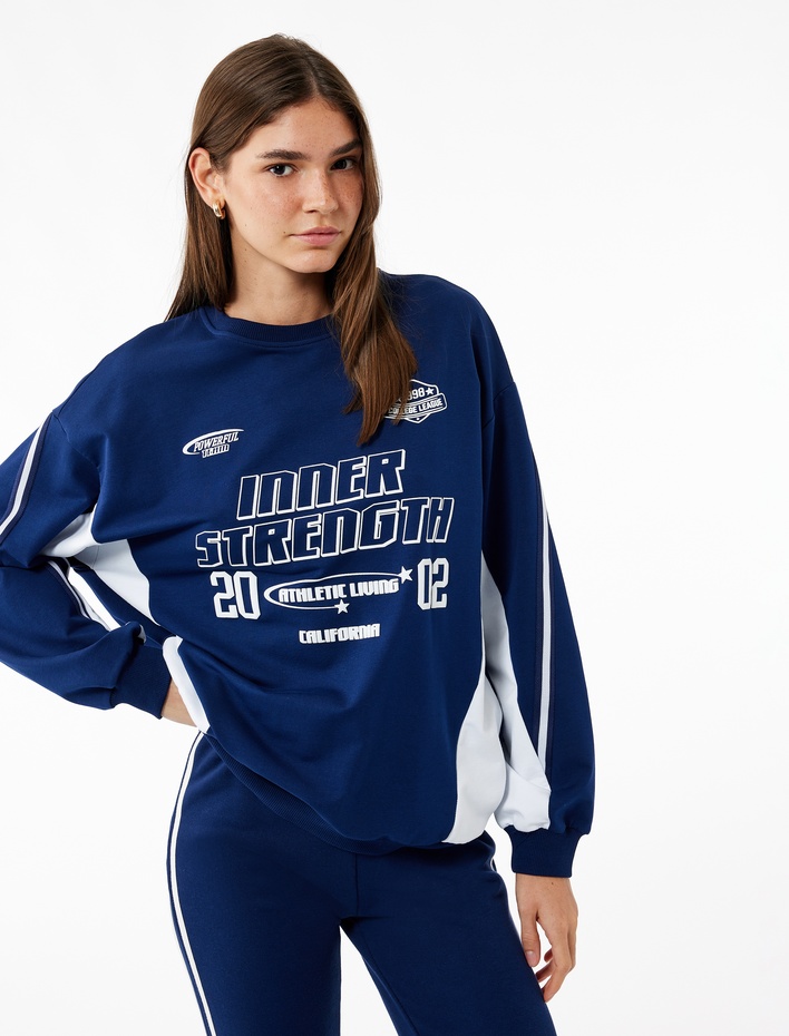  Uzun Kollu Bisiklet Yaka Baskılı Sweatshirt