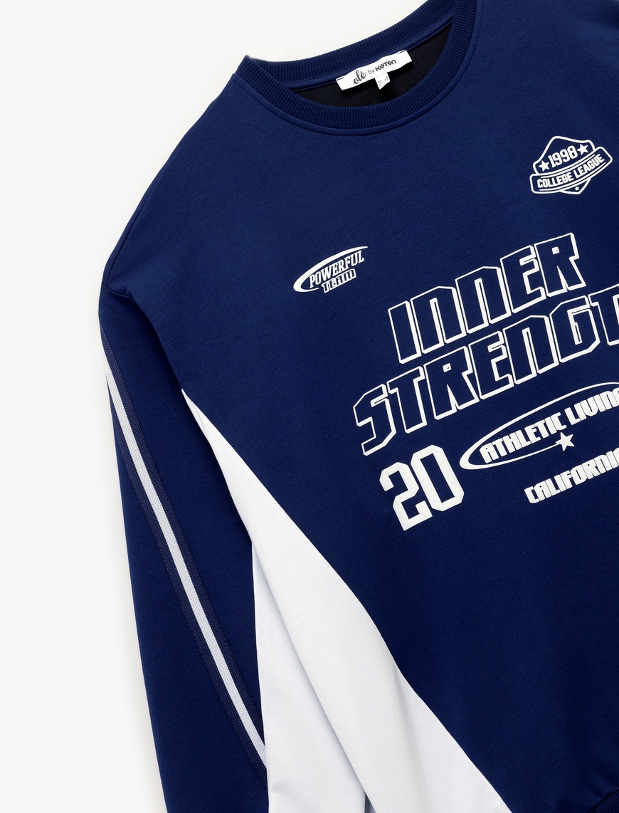   Uzun Kollu Bisiklet Yaka Baskılı Sweatshirt