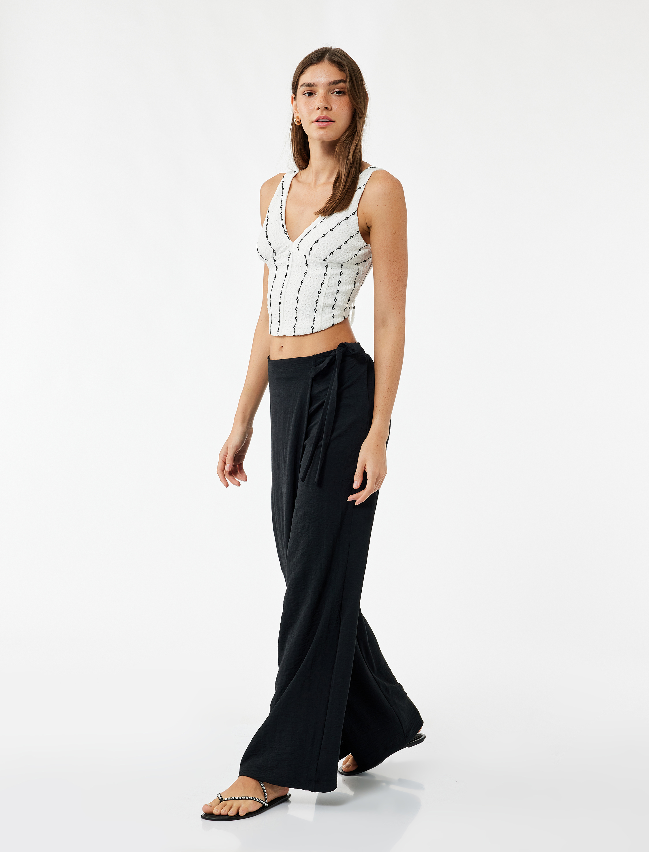   Beli Bağlamalı Rahat Kesim Geniş Paça Pantolon