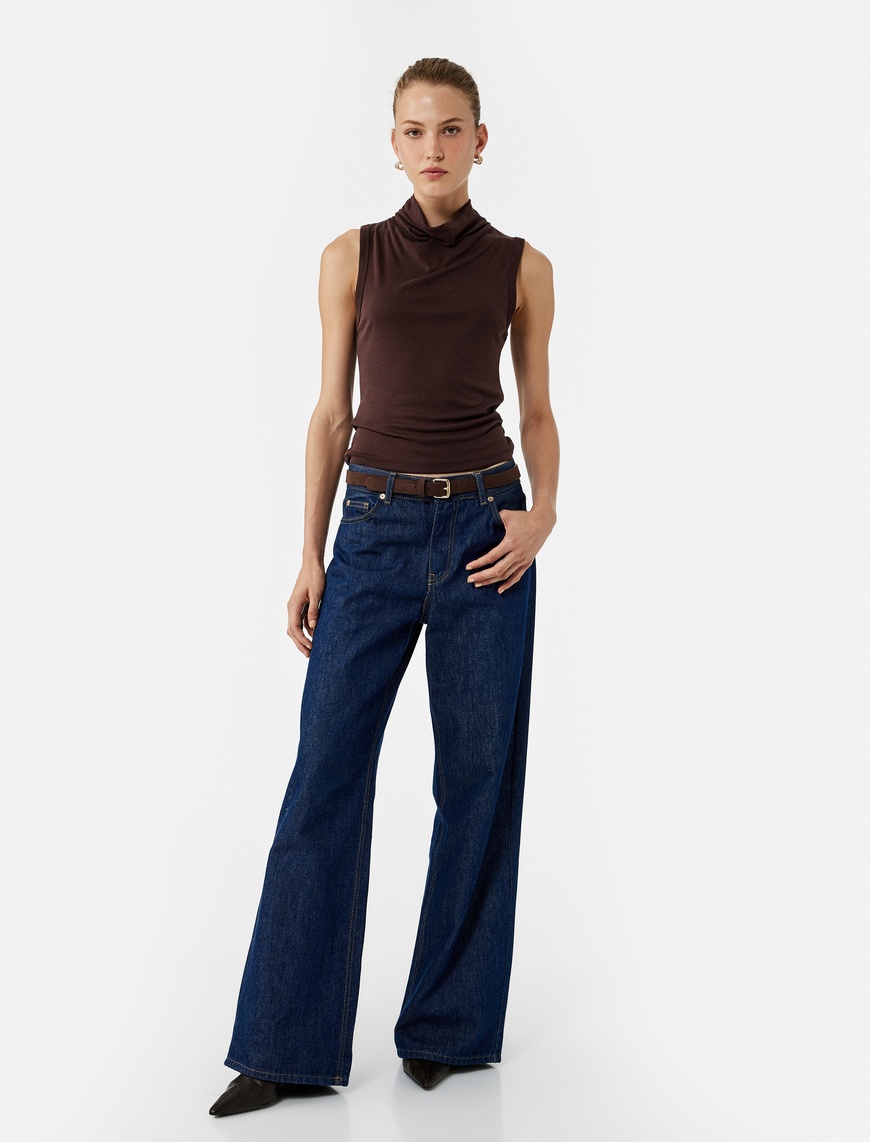   Modal Kumaş Slim Fit Dik Dökümlü Yaka Kolsuz Bluz