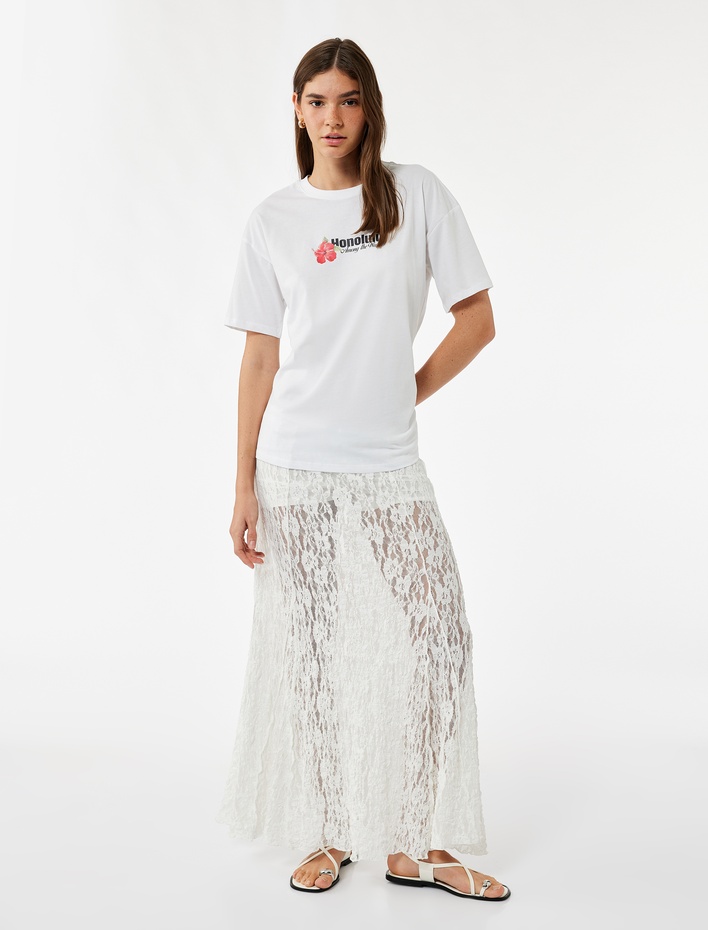  Rahat Kalıp Kısa Kollu Bisiklet Yaka Pamuklu Arkası Baskılı Tişört