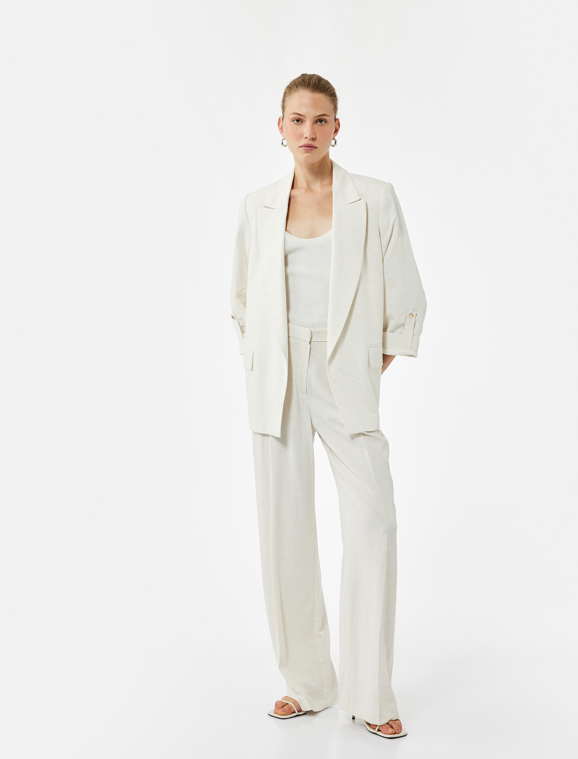   Keten Karışımlı Cepli Kıvırmalı 3/4 Kollu Blazer Ceket