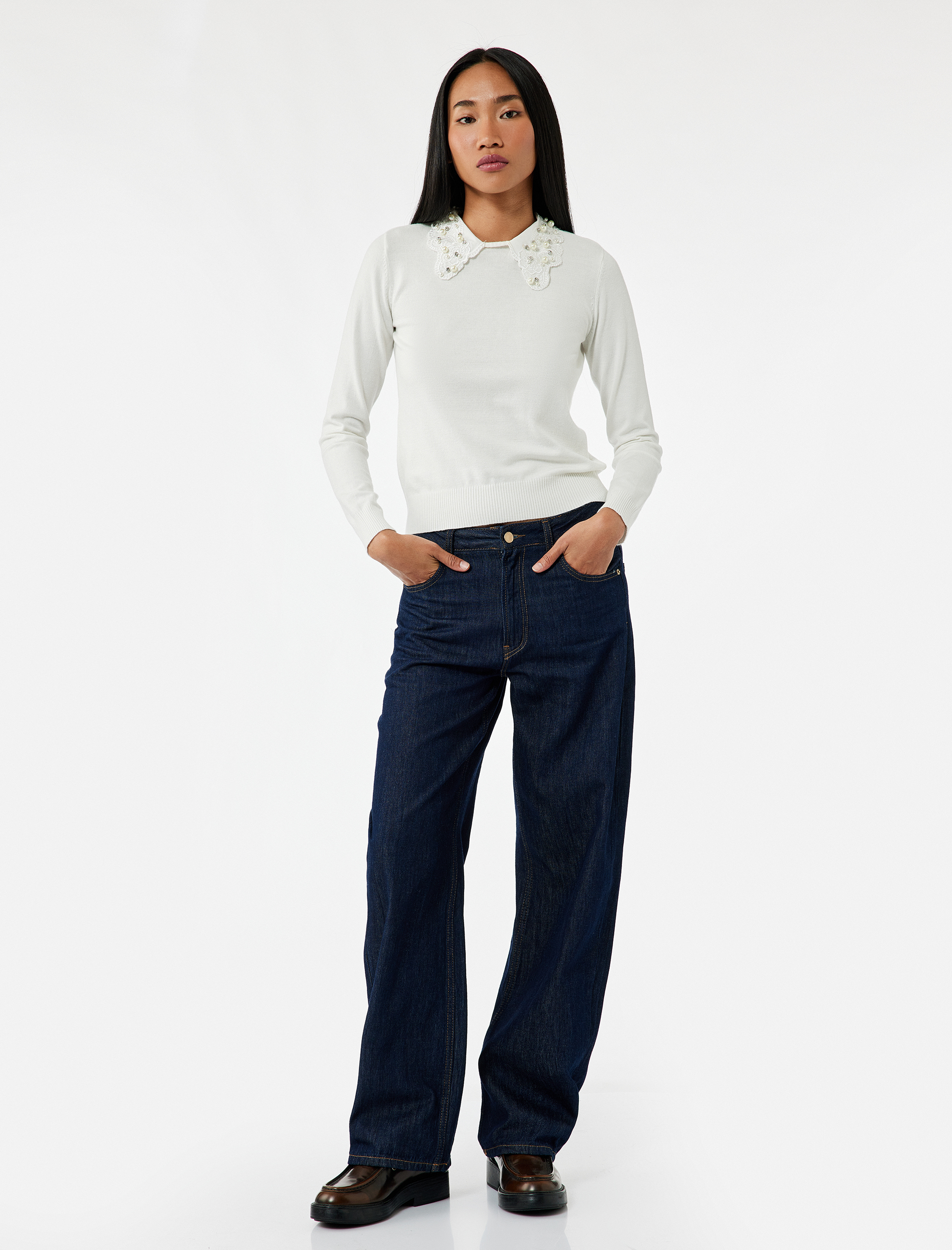   Uzun Kollu Bebe Yaka Taşlı Triko Kazak