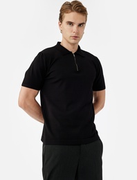 Viskon Regular Fit Polo Yaka Yarım Fermuarlı Kısa Kollu Triko Tişört
