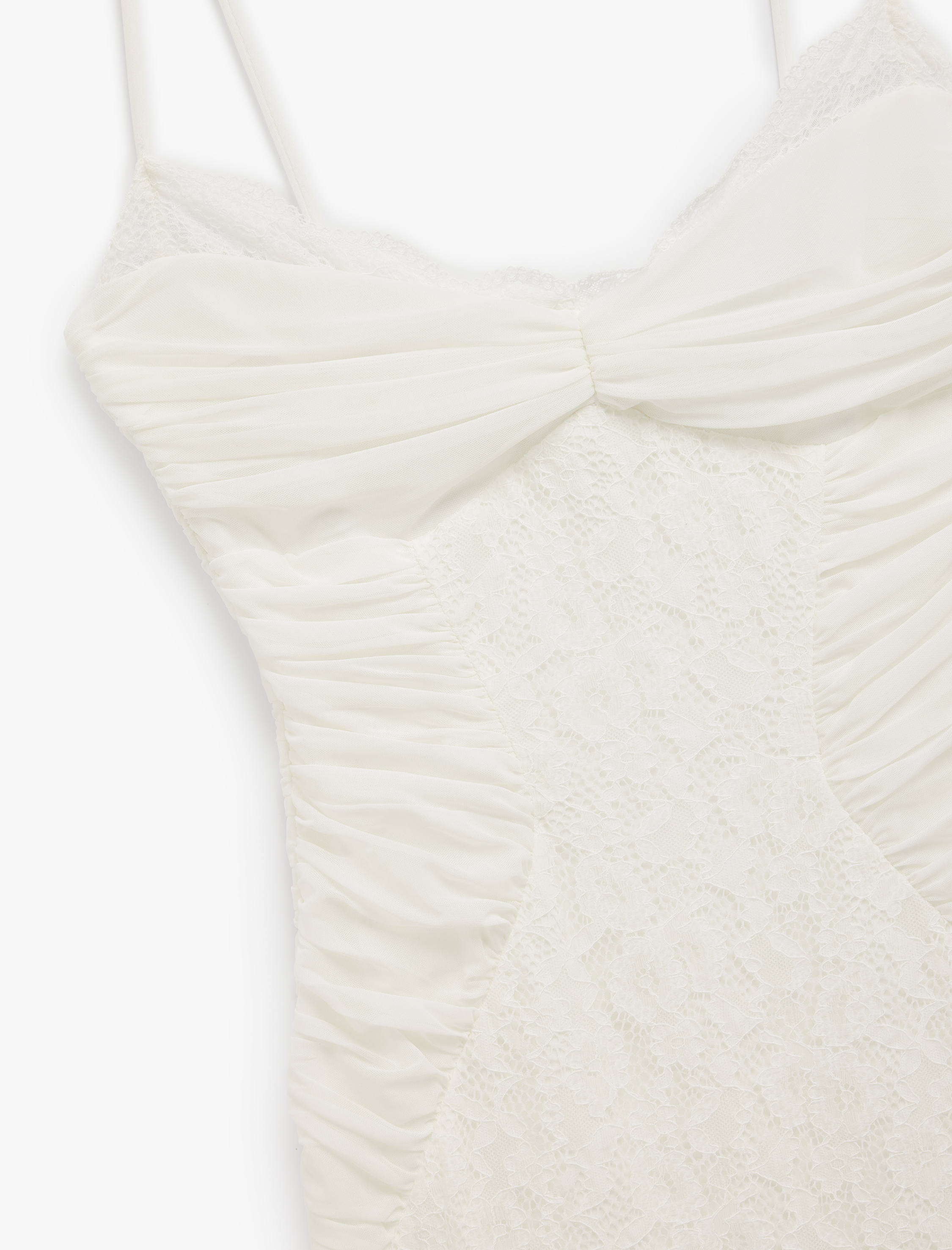   Kalp Yaka Askılı Tüllü Dantelli Asimetrik Abiye Elbise