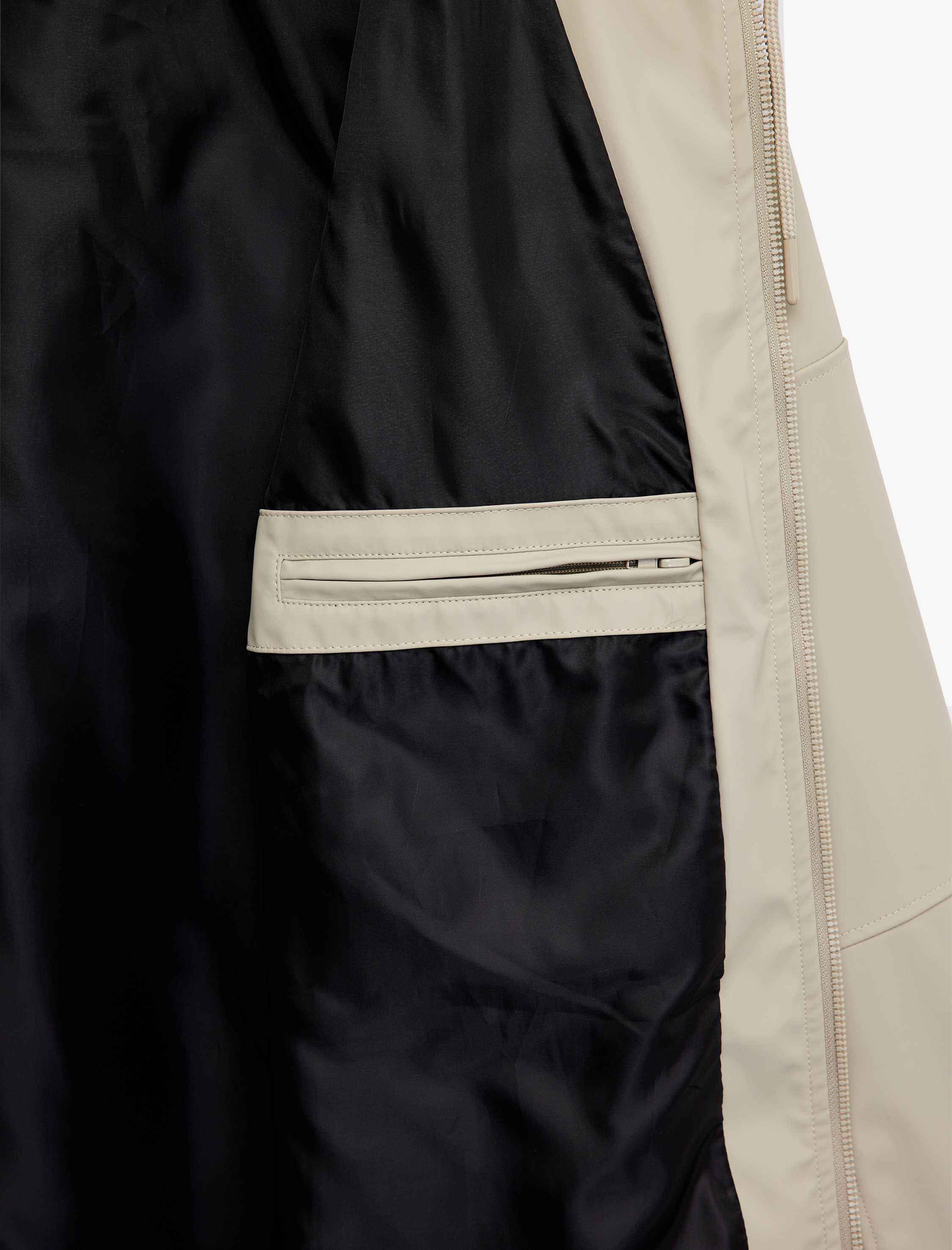   Uzun Kollu Fermuarlı Cep Detaylı Kapşonlu Yağmurluk