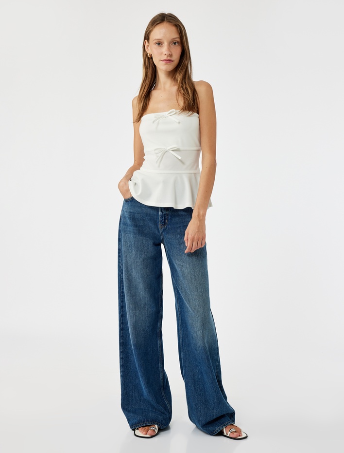  Straplez Yaka Fiyonklu Peplum Volanlı Kolsuz Bluz