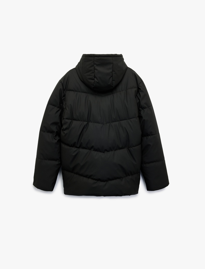  Kapüşonlu Uzun Kollu Fermuarlı Cep Detaylı Kışlık Şişme Mont