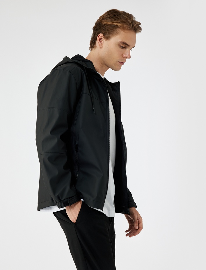  Uzun Kollu Fermuarlı Cep Detaylı Kapşonlu Yağmurluk