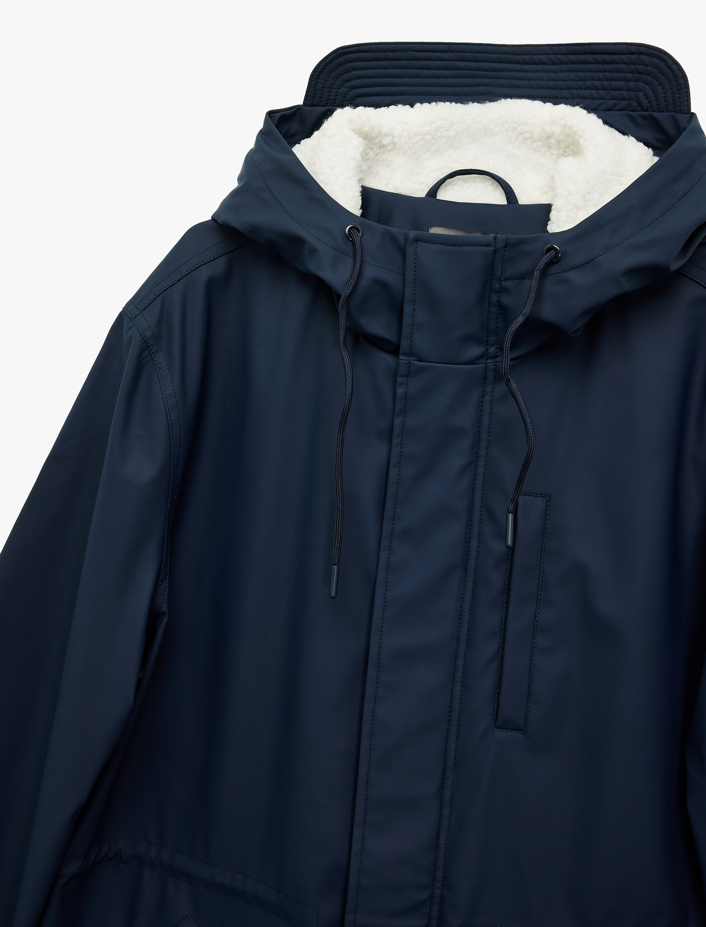   Kapaklı Cep Detaylı Bağcıklı Kapüşonlu Su İtici Uzun Yağmurluk