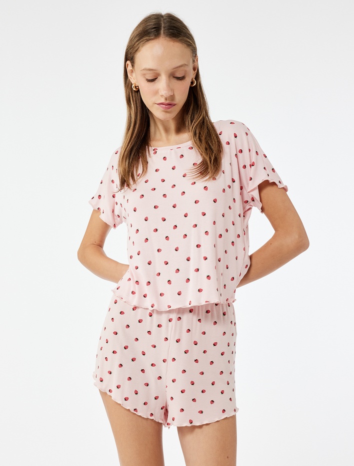  Rahat Kalıp Kısa Kollu Kiraz Baskılı Şortlu Pijama Takımı