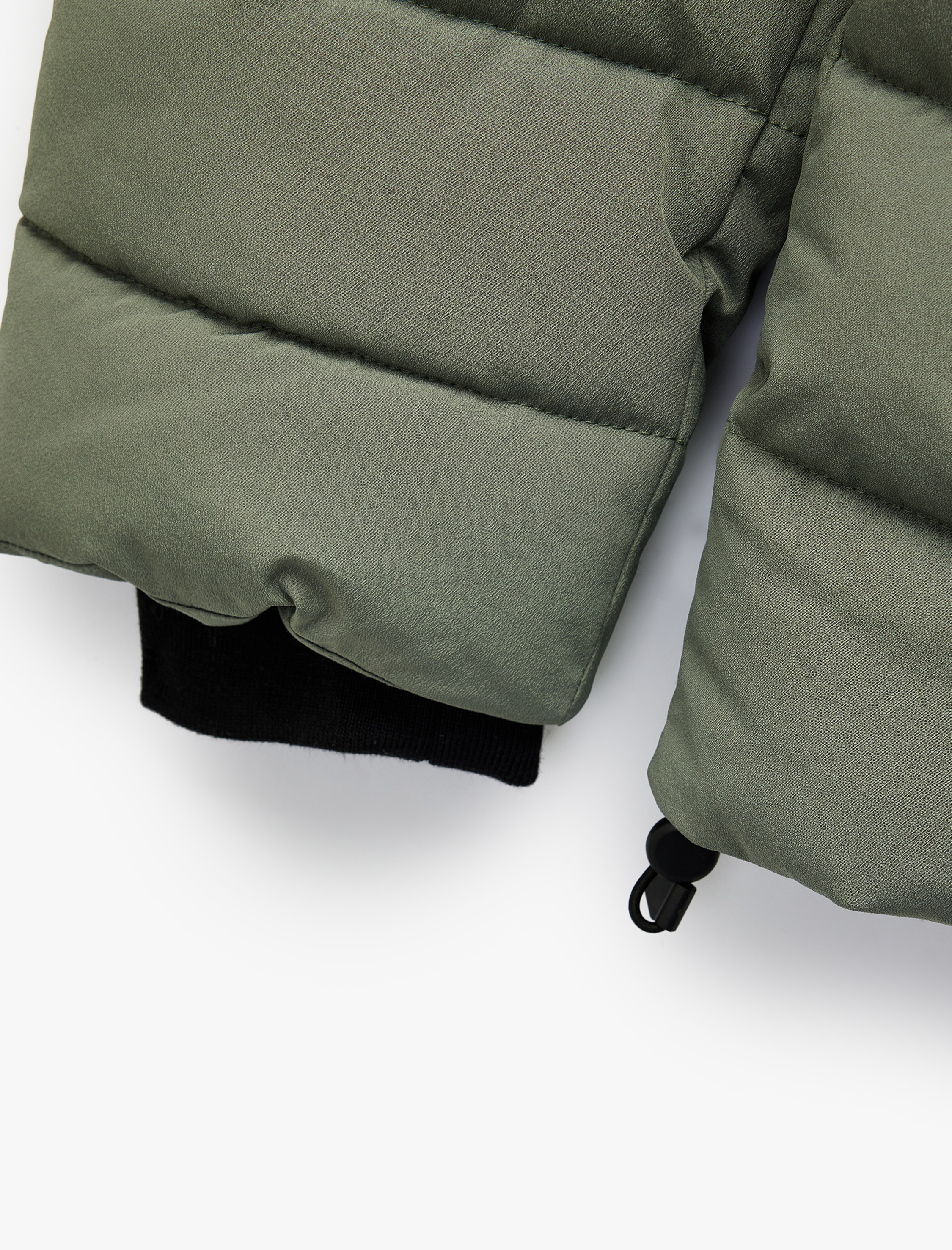   Kapüşonlu Uzun Kollu Fermuarlı Cepli Kışlık Şişme Mont