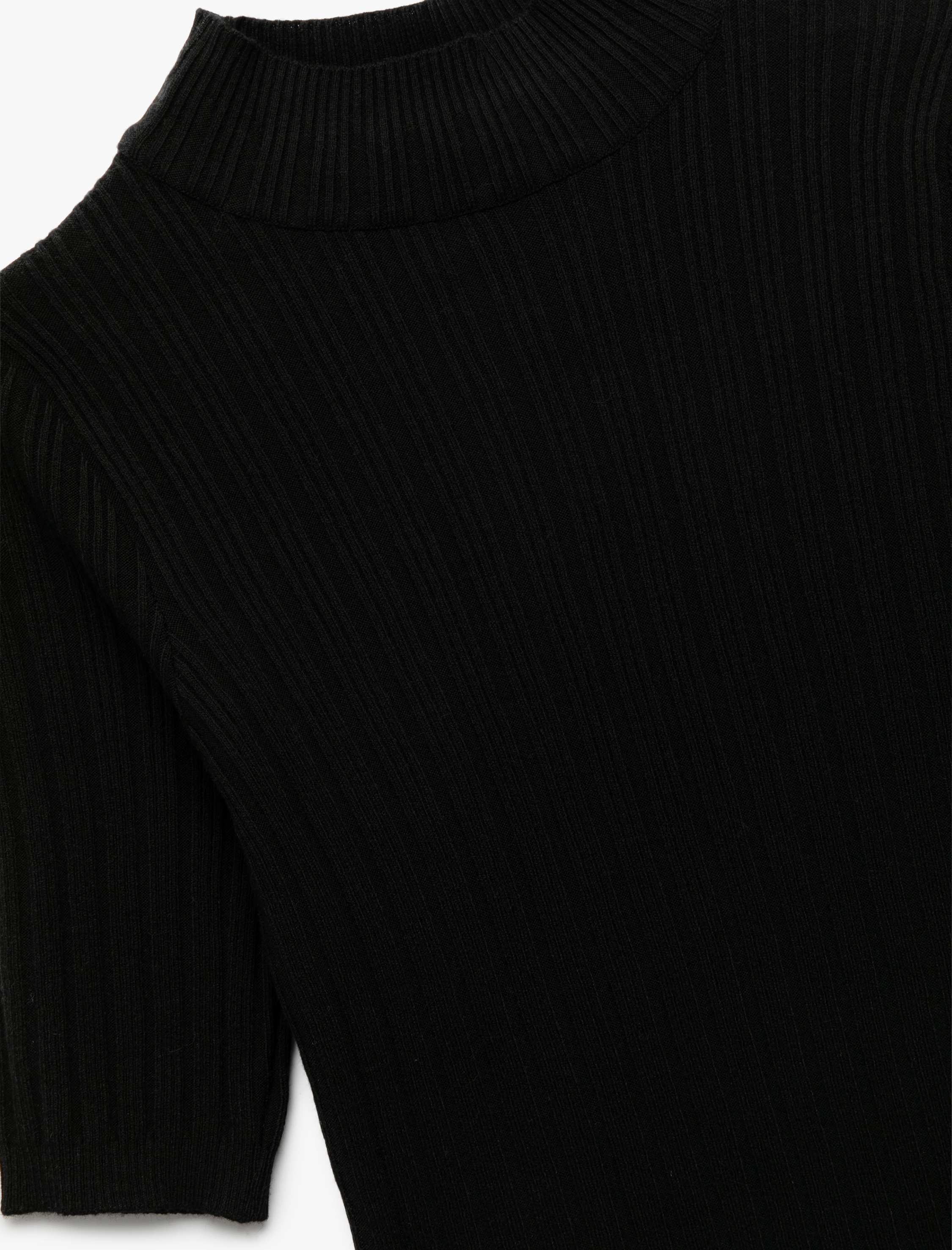 Kısa Kollu Balıkçı Yaka Triko Kazak