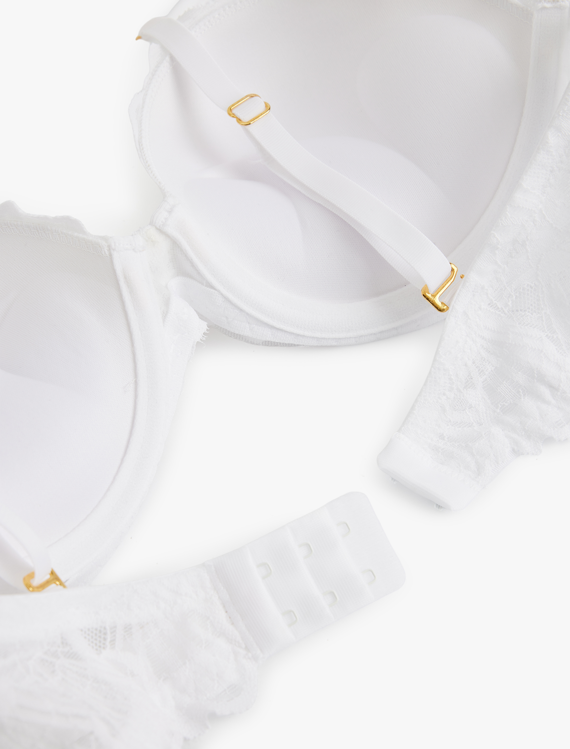 Metal Aksesuarlı Destekli Ekstra Dolgulu Dantelli Sütyen