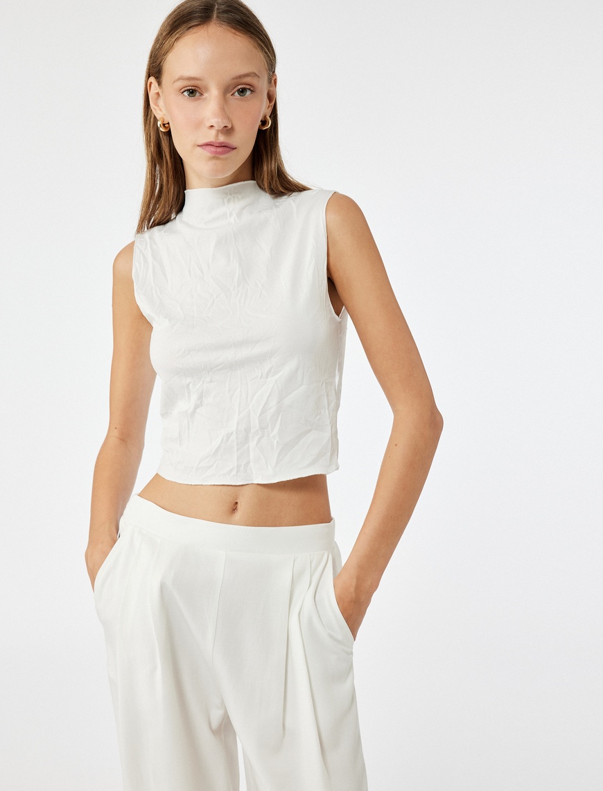   Slim Fit Kolsuz Dik Yaka Crop Atlet