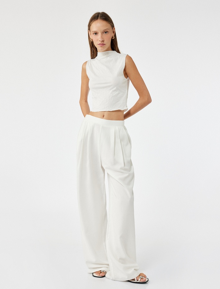  Slim Fit Kolsuz Dik Yaka Crop Atlet